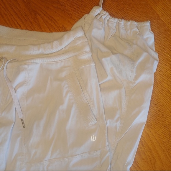 Lululemon Studio Pants III - Picture 3 of 3